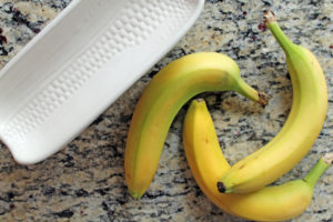 yogurt banana splits | polka dots and picket fences