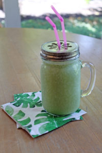 green smoothie | polka dots and picket fences