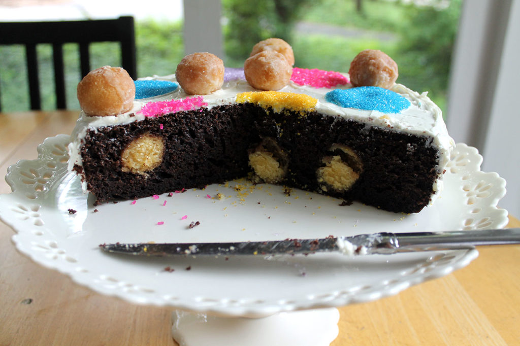 polka dot doughnut hole cake | polka dots and picket fences
