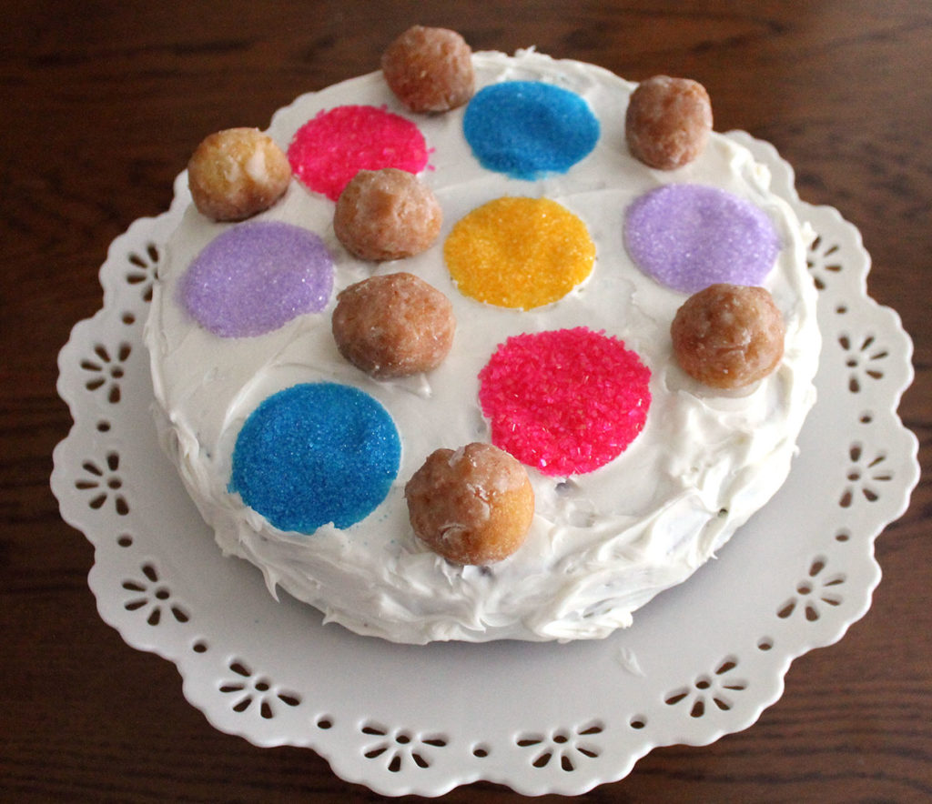 polka dot doughnut hole cake | polka dots and picket fences