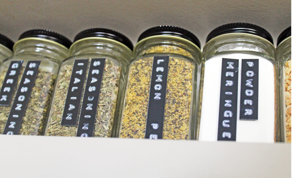 spice jar organization | polka dots and picket fences
