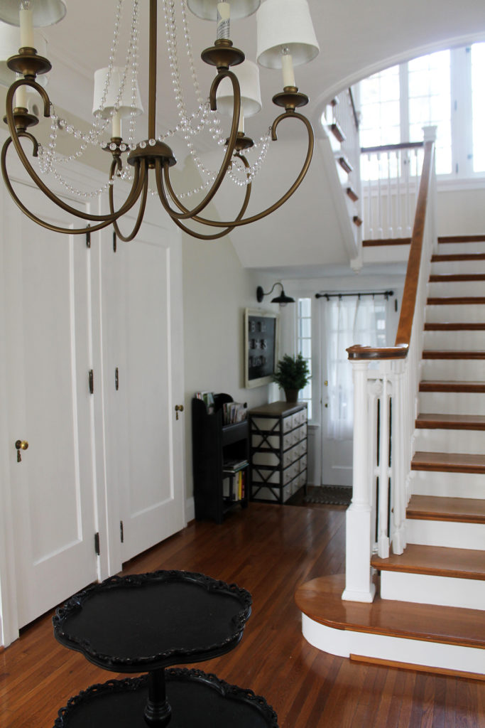 functional foyer | polka dots and picket fences